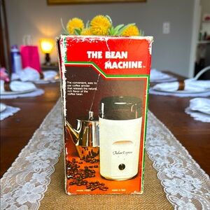The Bean Machine Vintage Italian Express Coffee Grinder spice Grinder